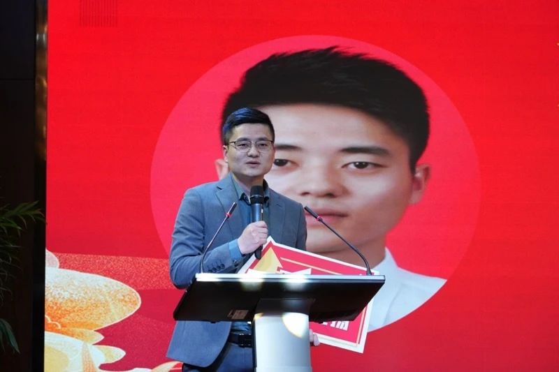 迎新春·话未来%7Camjs澳金沙门线路首页控股集团举办2023年第1期青年沙龙_18f1053d.jpg